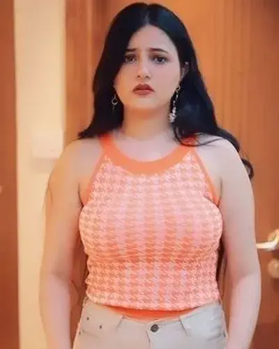 Escort Service In Tamkuhi Raj