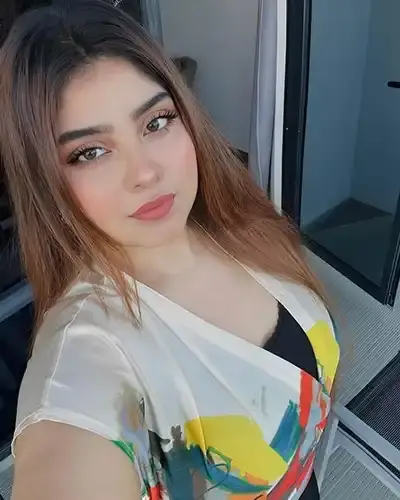 Tamkuhi Raj Escort